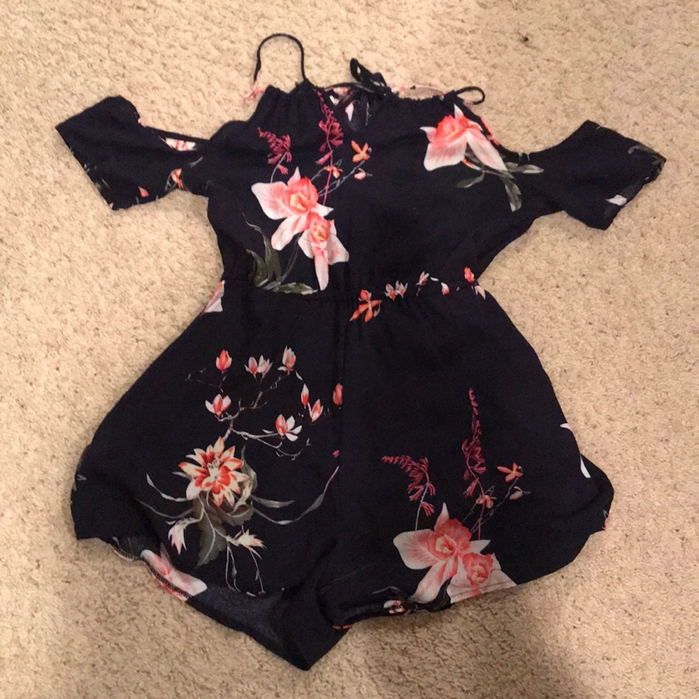 Women’s Dark Navy Jumper Size Medium